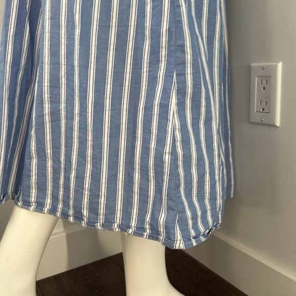 Old Navy Women’s Dress - Picture 4 of 4